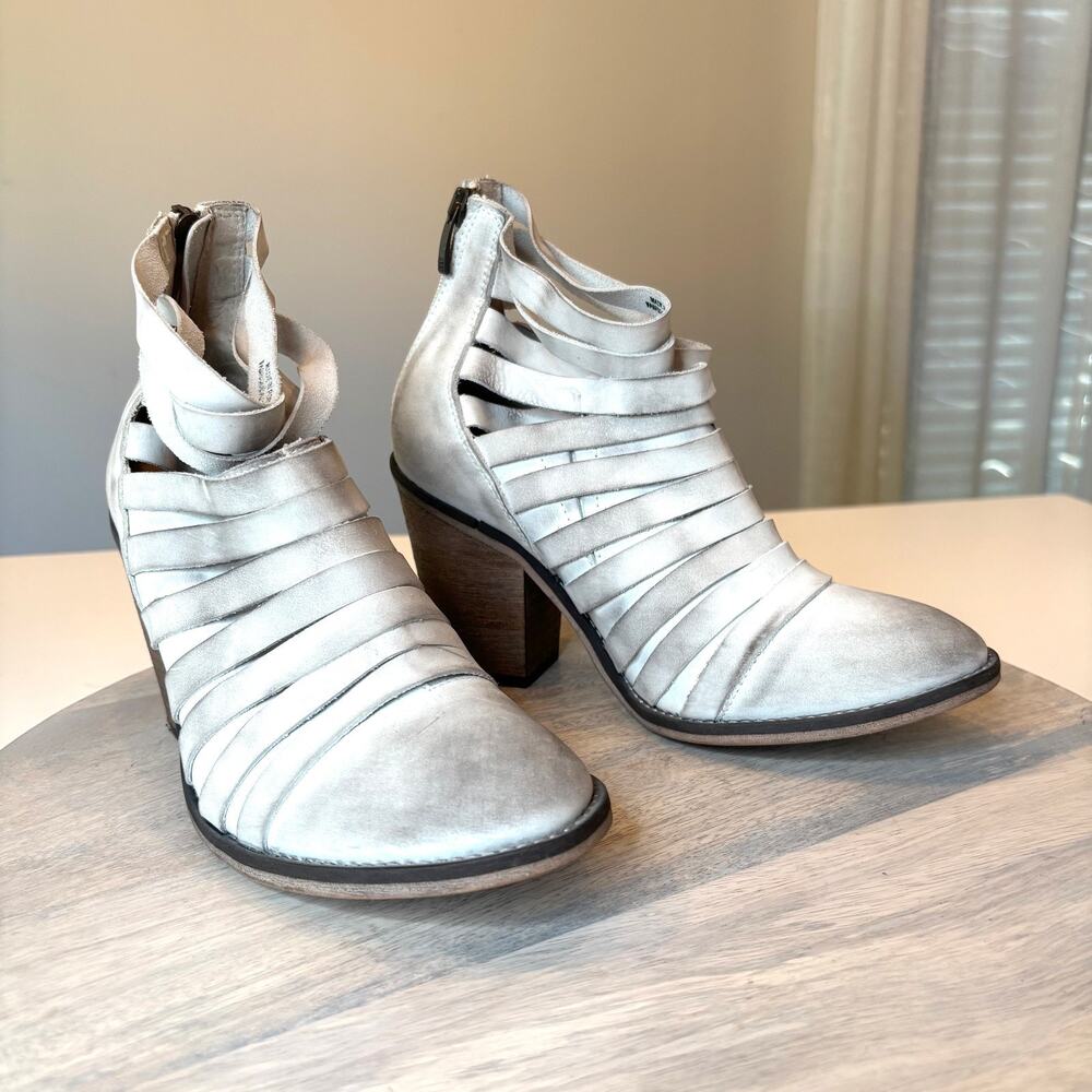 Free People Wrap Strap Ankle Boots Gray White Leather Distressed US Size 7 EU 37